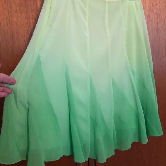 Worthington skirt; size 8; lime green ombré - Picture 1 of 3